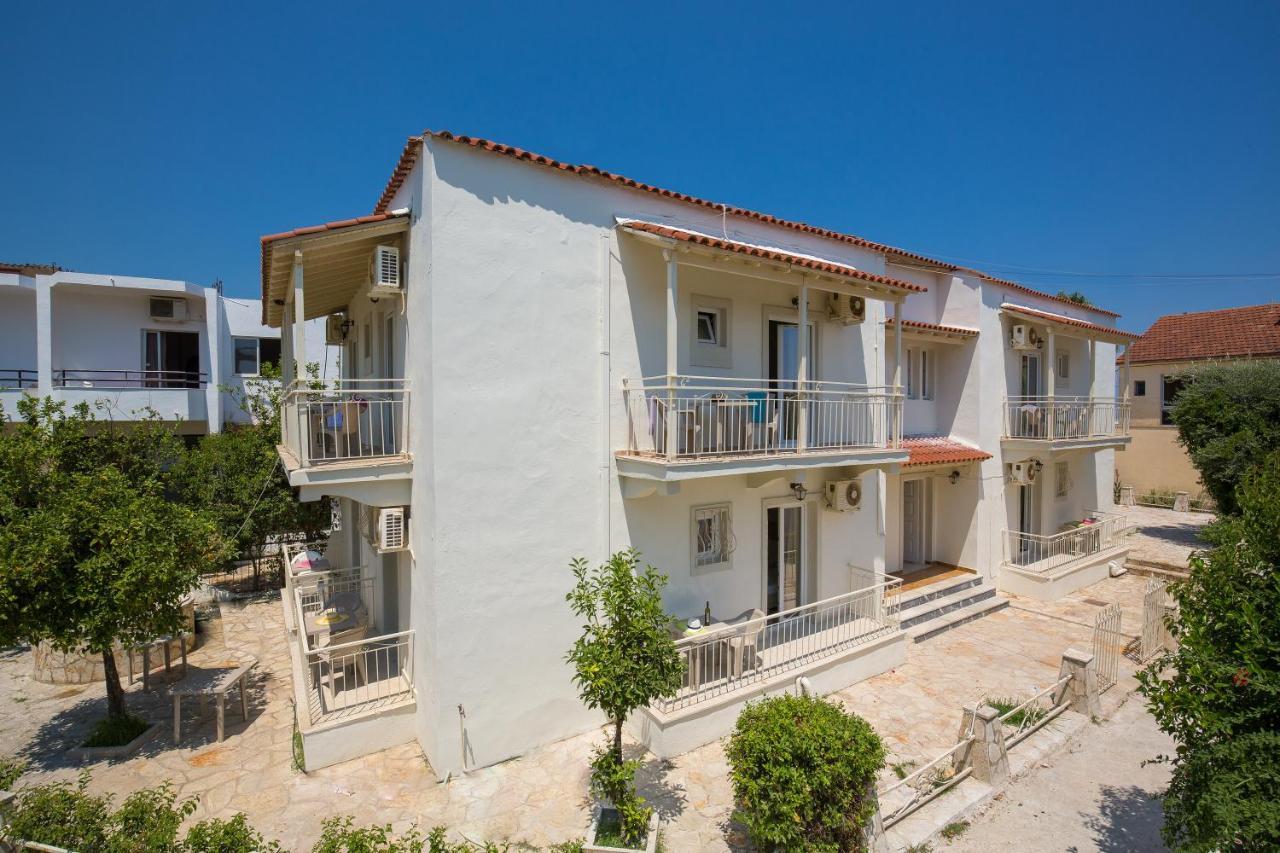 Paralia Studios Kávos Exterior foto